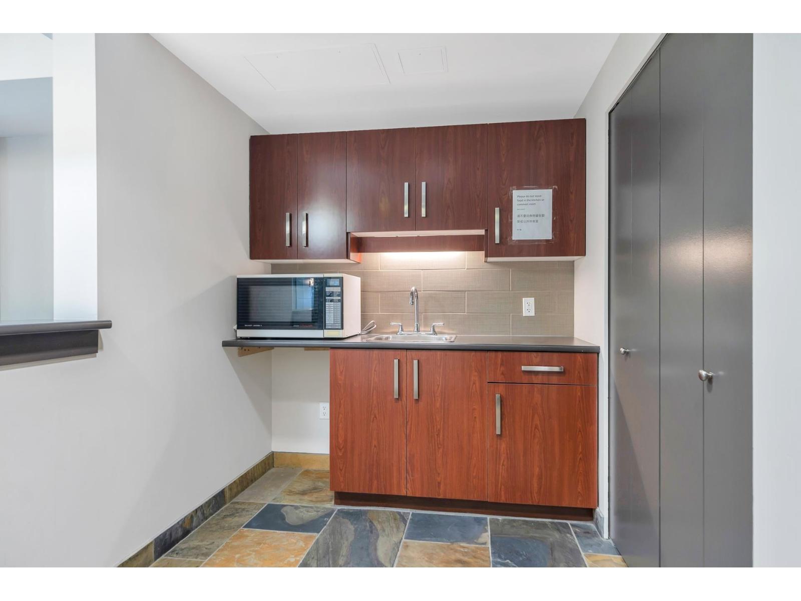 111 15168 19 Avenue, Surrey, British Columbia  V4A 0A5 - Photo 24 - R3047046