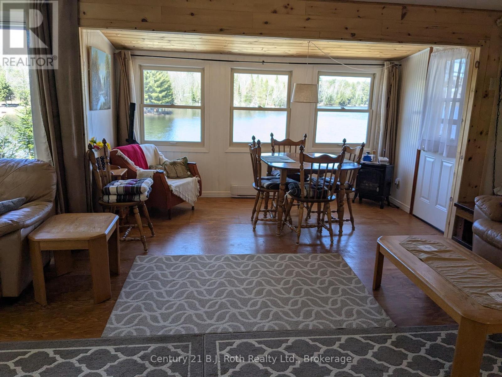 16 Machar Point, South River, Ontario  P0A 1X0 - Photo 15 - X12107091
