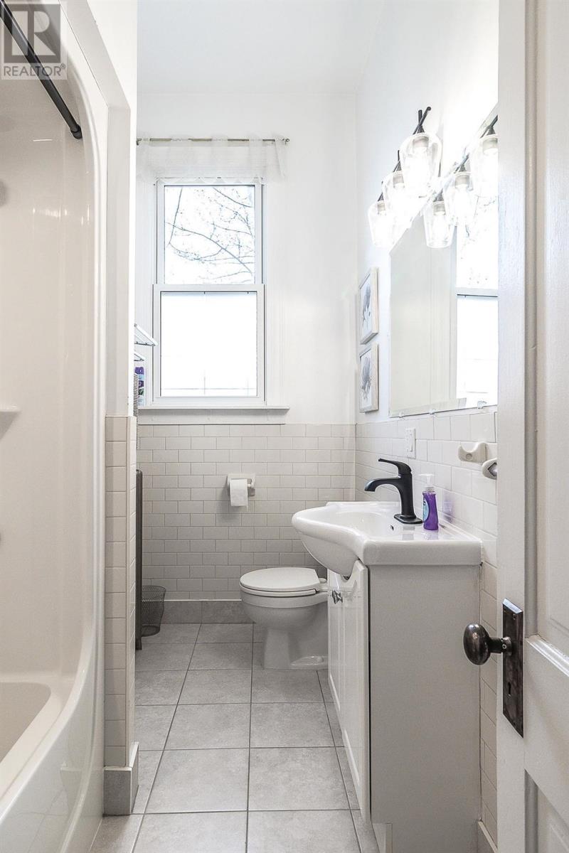 151 Woodward Ave, Sault Ste. Marie, Ontario  P6A 3T6 - Photo 38 - SM252620