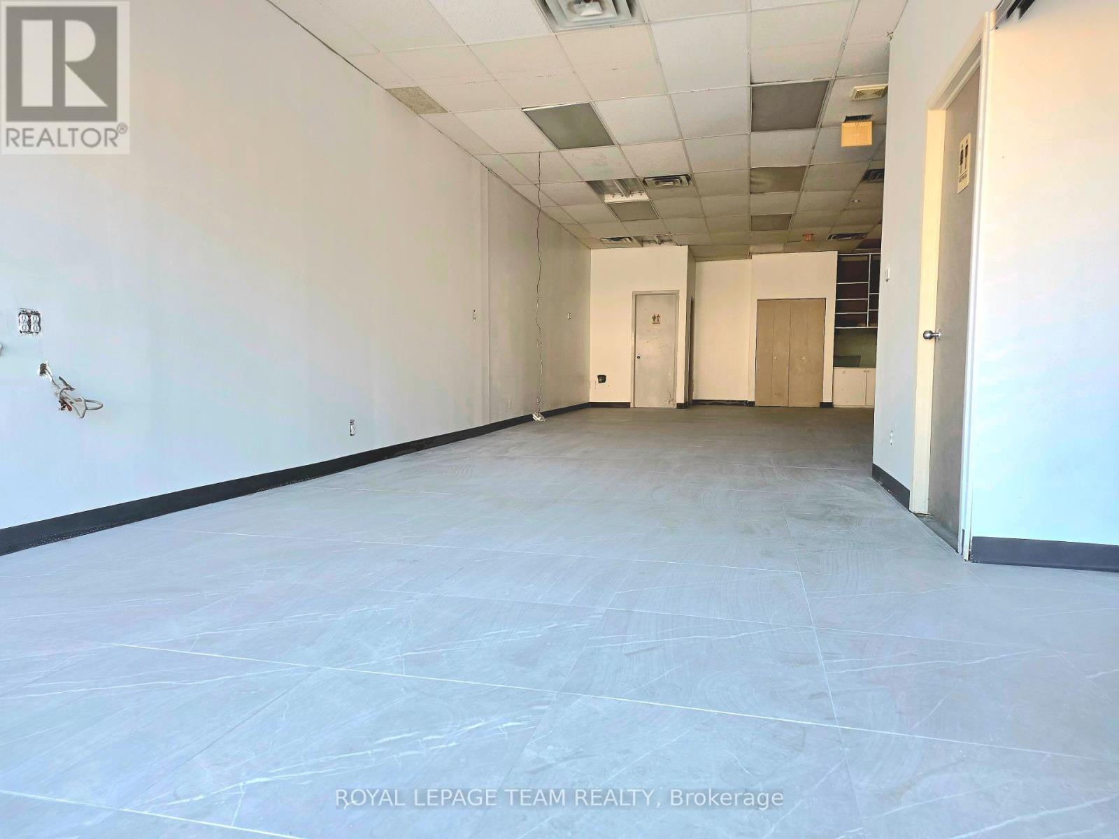 3 - 2280 Carling Avenue, Ottawa, Ontario  K2B 7G1 - Photo 2 - X12402875