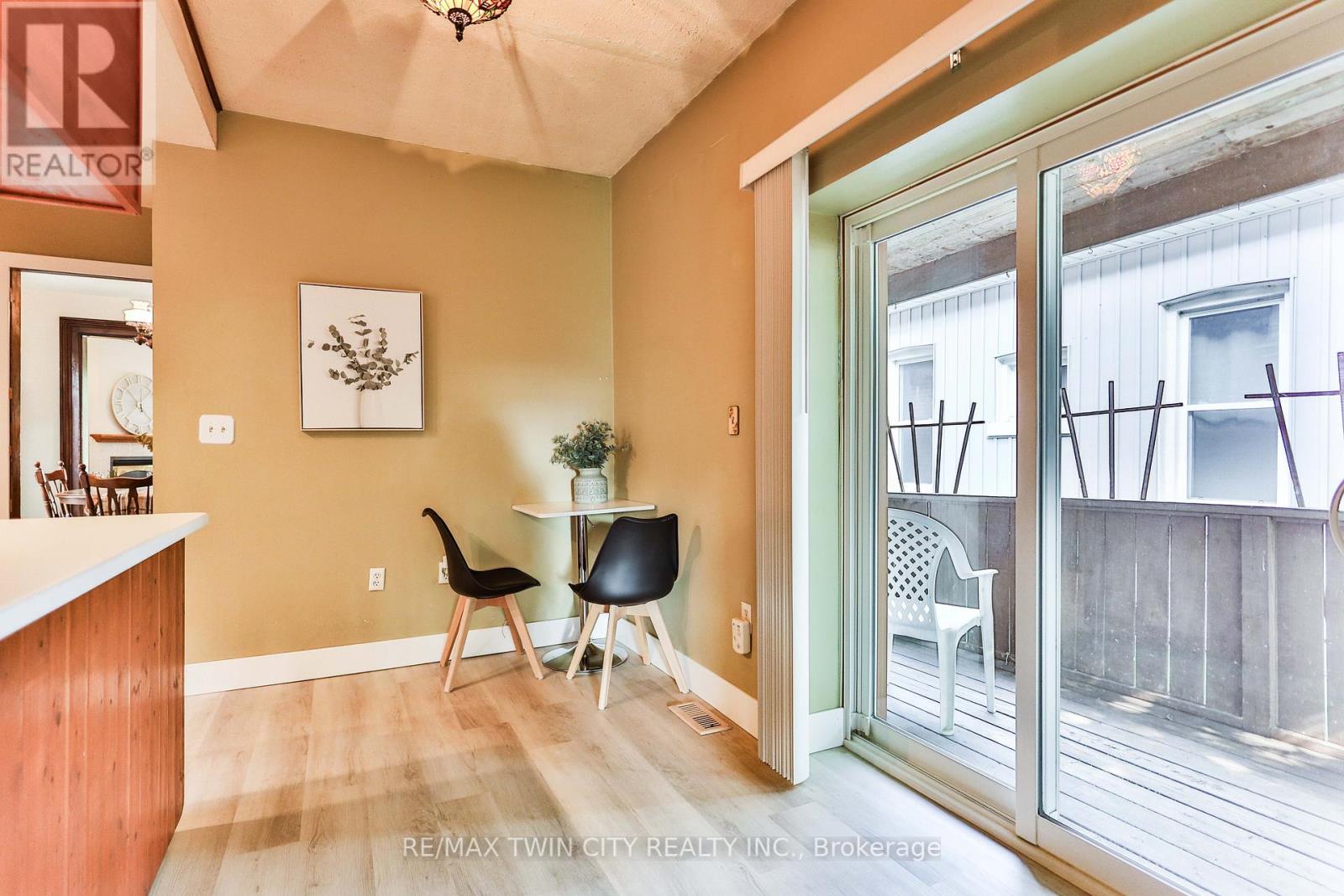 31 Fair Avenue, Brantford, Ontario  N3S 2M4 - Photo 11 - X12402882
