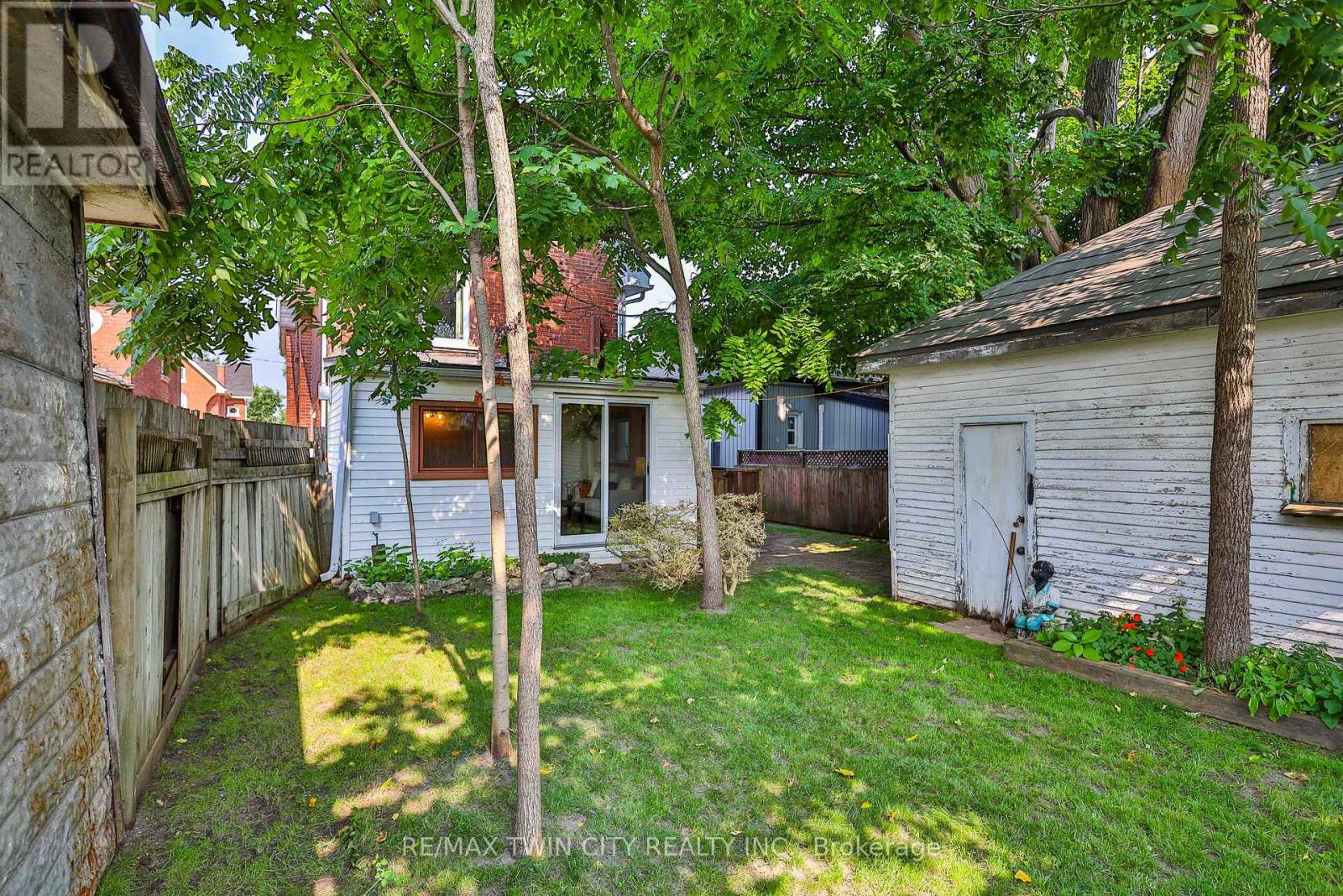 31 Fair Avenue, Brantford, Ontario  N3S 2M4 - Photo 24 - X12402882