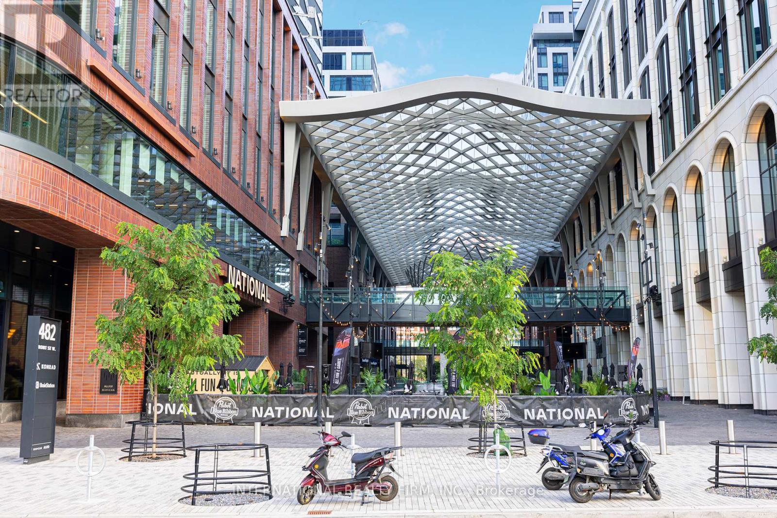 1714 - 480 Front Street W, Toronto, Ontario  M5V 0V5 - Photo 3 - C12402548