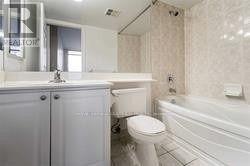 1726 - 3888 Duke Of York Boulevard, Mississauga, Ontario  L5B 4P5 - Photo 27 - W12402766