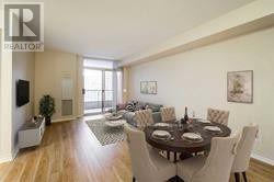 1726 - 3888 Duke Of York Boulevard, Mississauga, Ontario  L5B 4P5 - Photo 15 - W12402766