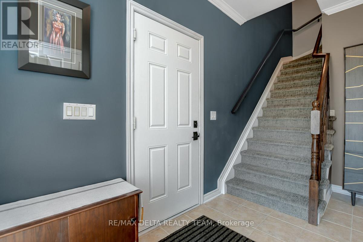 20 Dune Street, The Nation, Ontario  K0A 2M0 - Photo 3 - X12402925