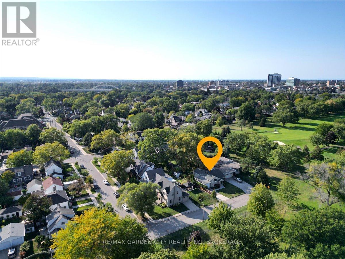 112 RIVERDALE DRIVE, St. Catharines, Ontario