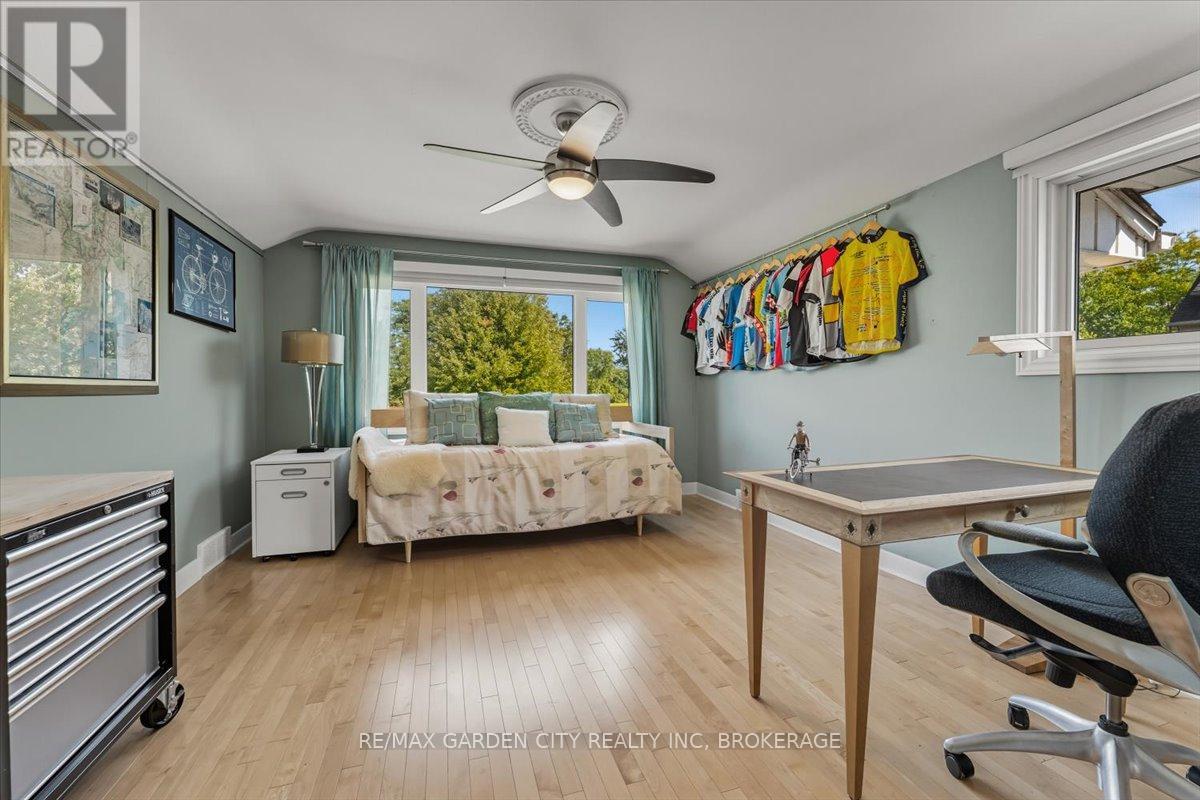 112 Riverdale Drive, St. Catharines, Ontario  L2R 3S4 - Photo 20 - X12402919