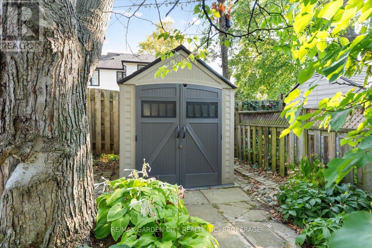 112 Riverdale Drive, St. Catharines, Ontario  L2R 3S4 - Photo 34 - X12402919