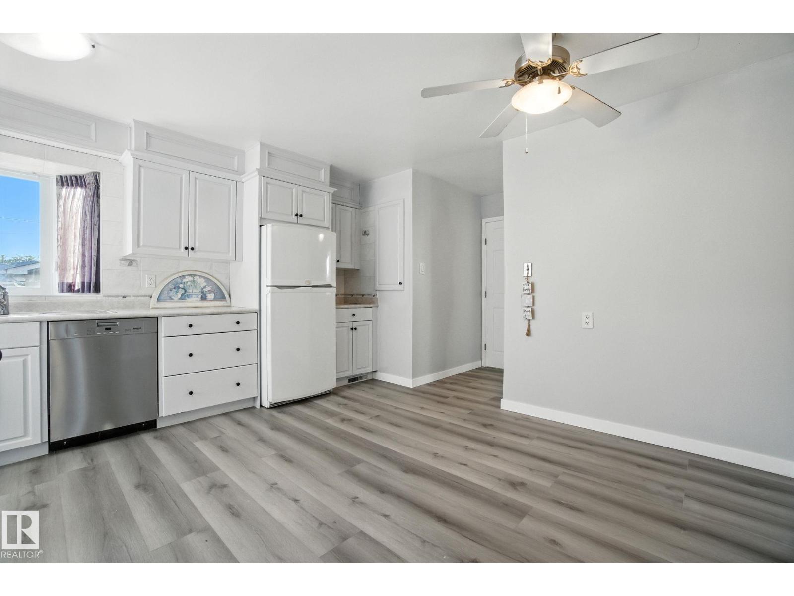 15711 89 Av Nw, Edmonton, Alberta  T5R 4R4 - Photo 24 - E4457370