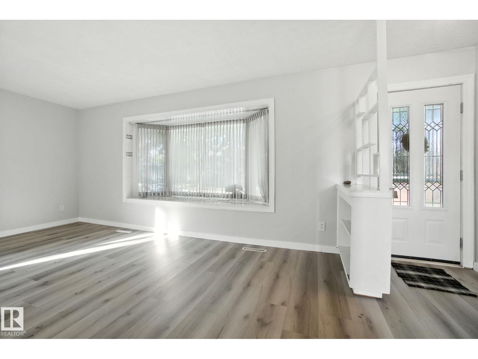 15711 89 Av Nw, Edmonton, Alberta  T5R 4R4 - Photo 10 - E4457370