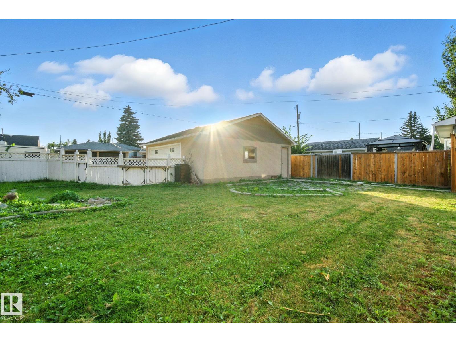 15711 89 Av Nw, Edmonton, Alberta  T5R 4R4 - Photo 64 - E4457370