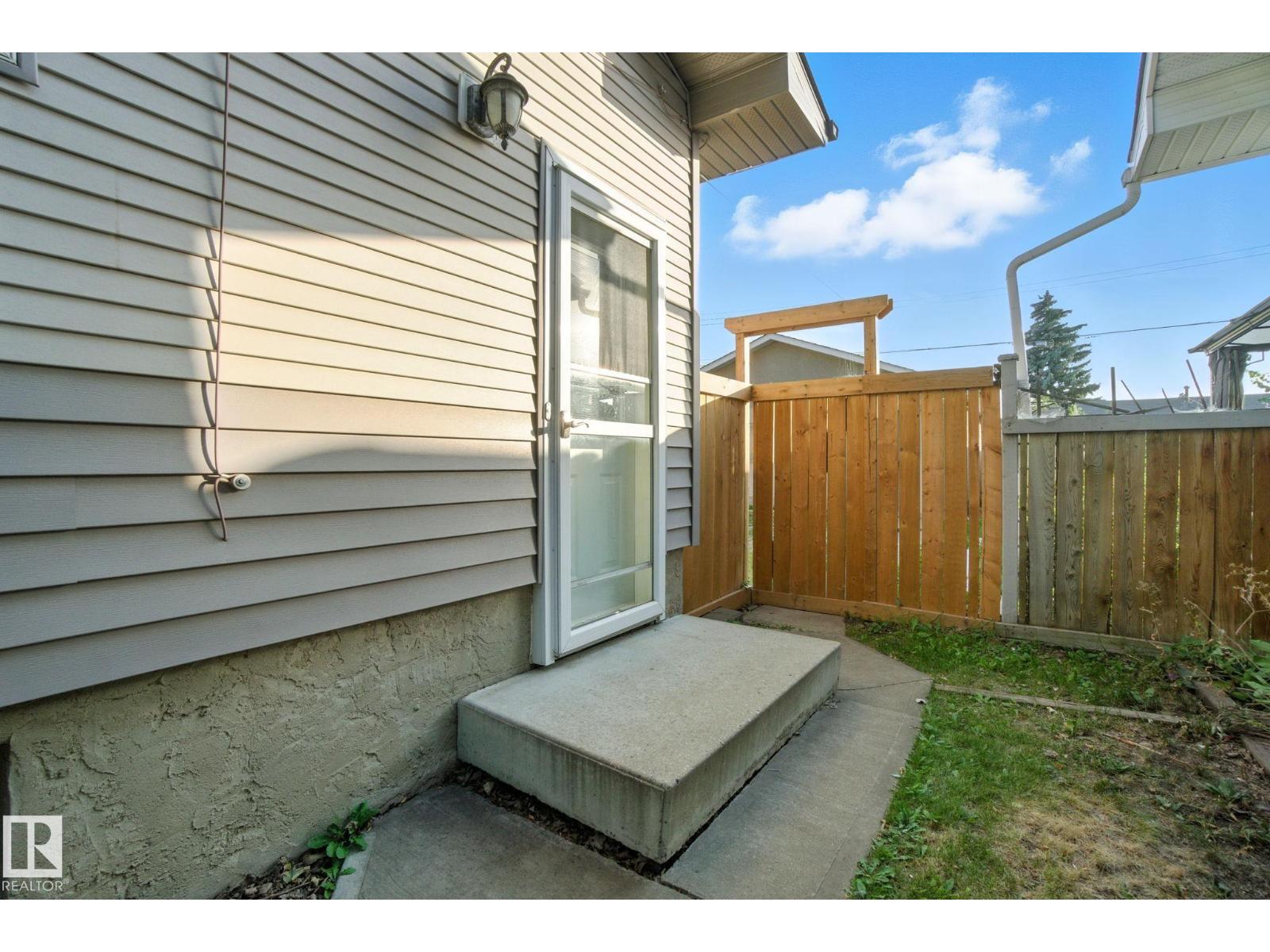 15711 89 Av Nw, Edmonton, Alberta  T5R 4R4 - Photo 59 - E4457370