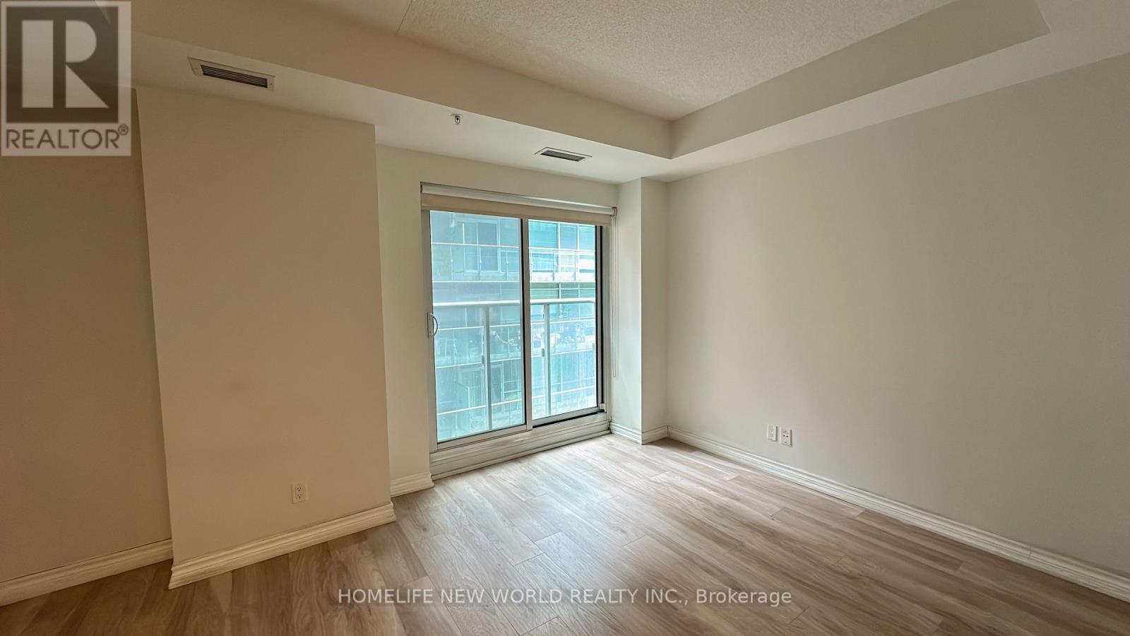 402 - 30 Nelson Street, Toronto (Waterfront Communities), Ontario  M5V 0H5 - Photo 13 - C12402935
