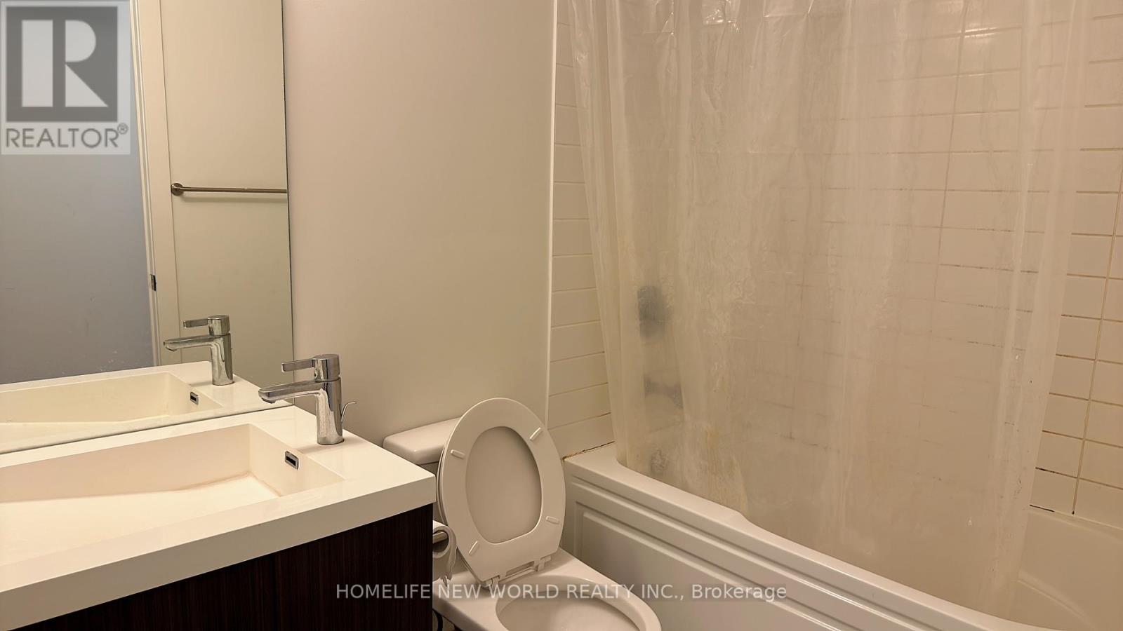 402 - 30 Nelson Street, Toronto (Waterfront Communities), Ontario  M5V 0H5 - Photo 16 - C12402935