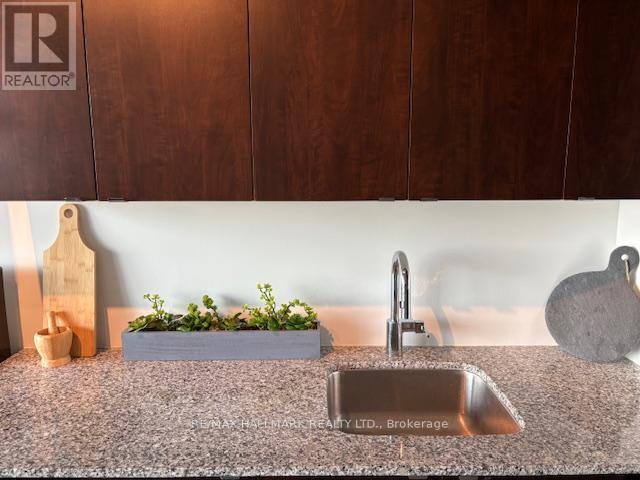 1215 - 51 East Liberty Street, Toronto, Ontario  M6K 3P8 - Photo 11 - C12402944