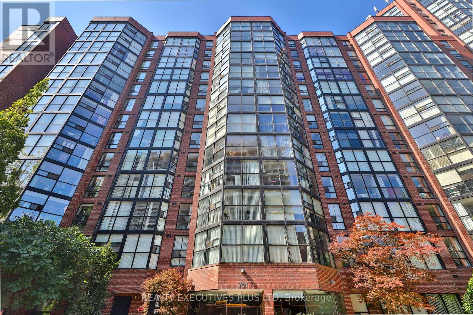 811 - 701 King Street W, Toronto, Ontario  M5V 2W7 - Photo 1 - C12402951