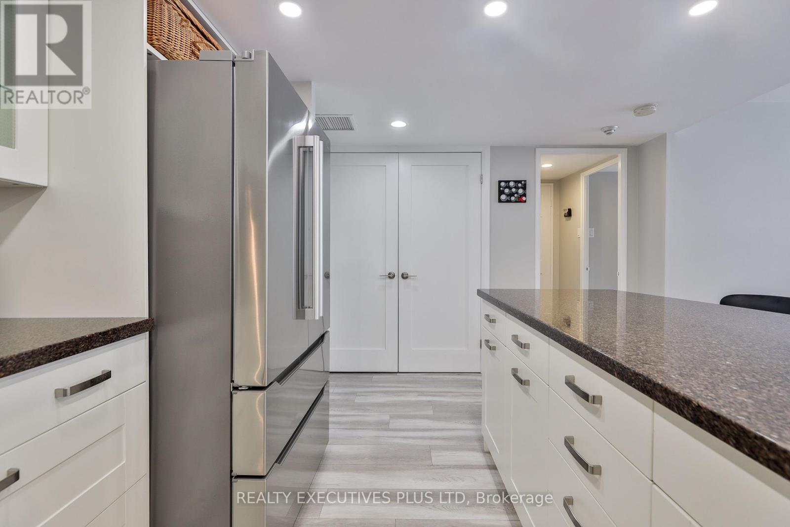 811 - 701 King Street W, Toronto, Ontario  M5V 2W7 - Photo 14 - C12402951