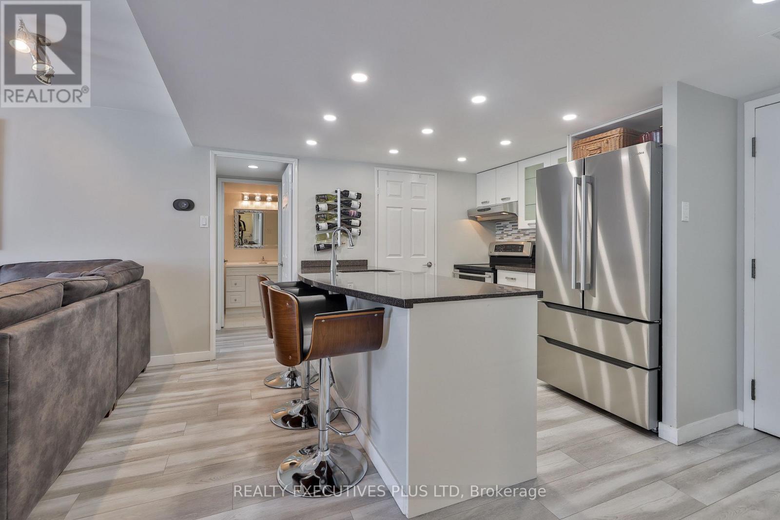 811 - 701 King Street W, Toronto, Ontario  M5V 2W7 - Photo 15 - C12402951