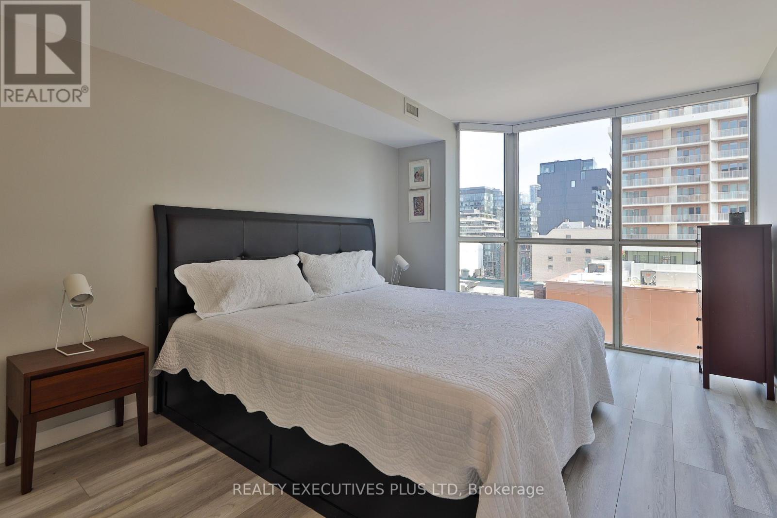 811 - 701 King Street W, Toronto, Ontario  M5V 2W7 - Photo 16 - C12402951
