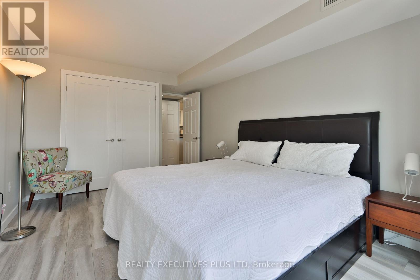811 - 701 King Street W, Toronto, Ontario  M5V 2W7 - Photo 17 - C12402951