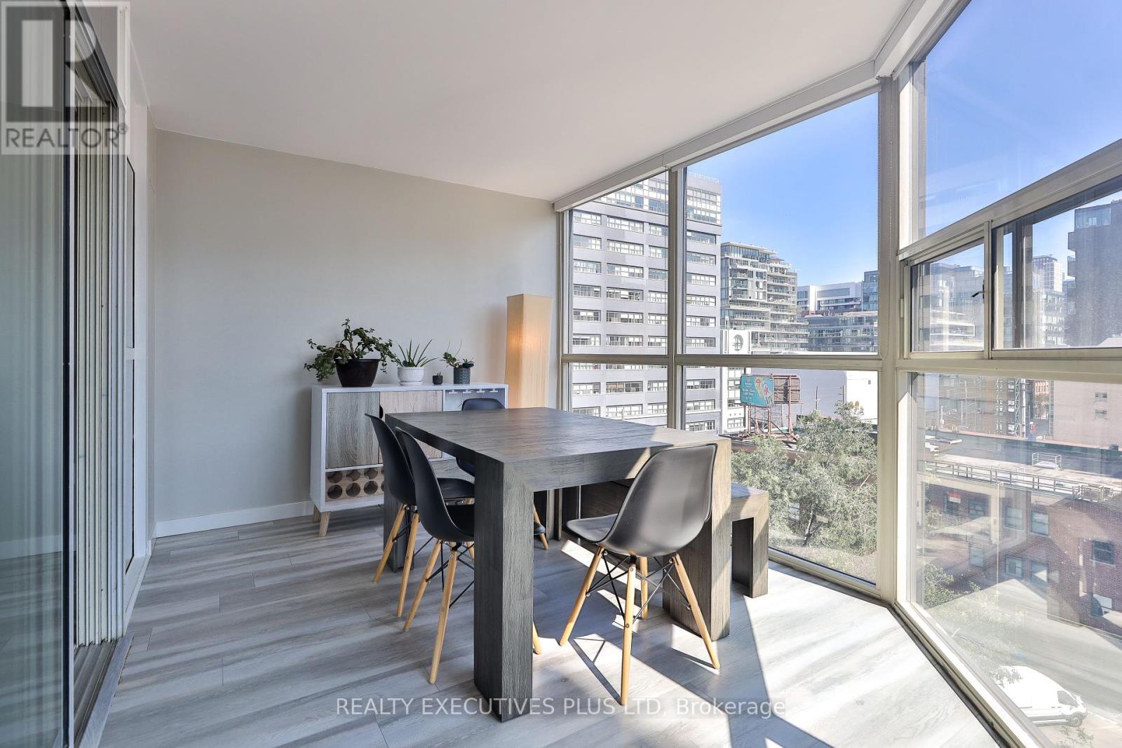 811 - 701 King Street W, Toronto, Ontario  M5V 2W7 - Photo 29 - C12402951