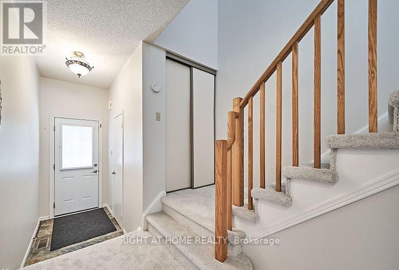 18 - 10 Bassett Boulevard, Whitby, Ontario  L1N 9C3 - Photo 4 - E12402931