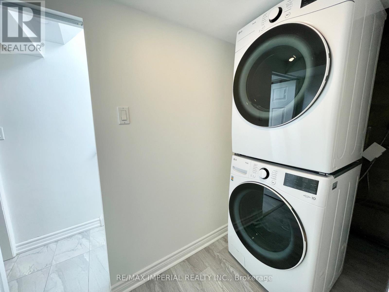 Bsmt - 254 Browndale Crescent, Richmond Hill (Crosby), Ontario  L4C 3J1 - Photo 18 - N12402941