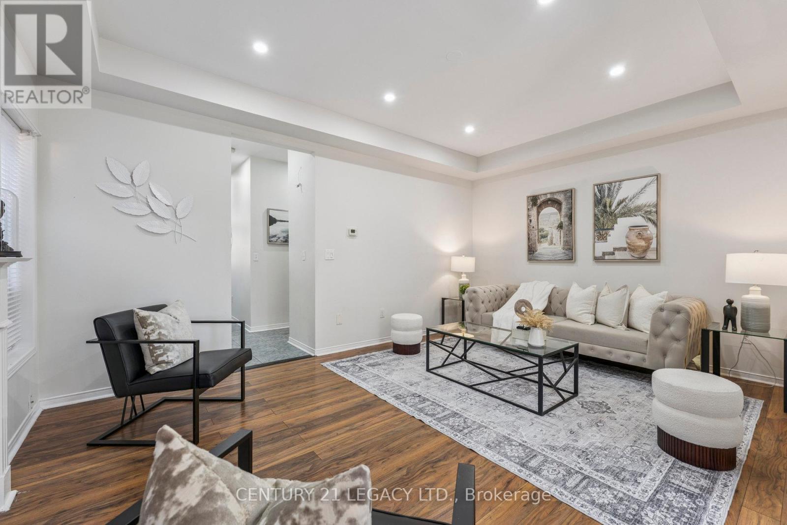 52 Pennyroyal Crescent, Brampton (Bramalea North Industrial), Ontario  L6S 6J7 - Photo 1 - W12402918