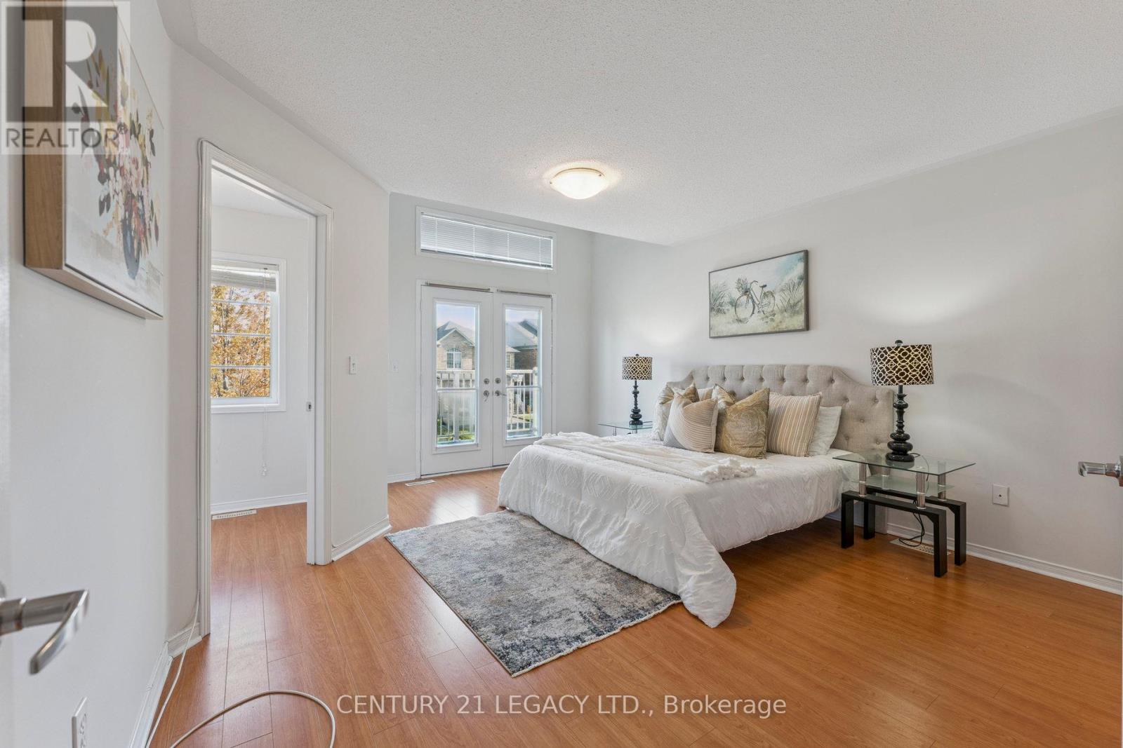 52 Pennyroyal Crescent, Brampton (Bramalea North Industrial), Ontario  L6S 6J7 - Photo 12 - W12402918