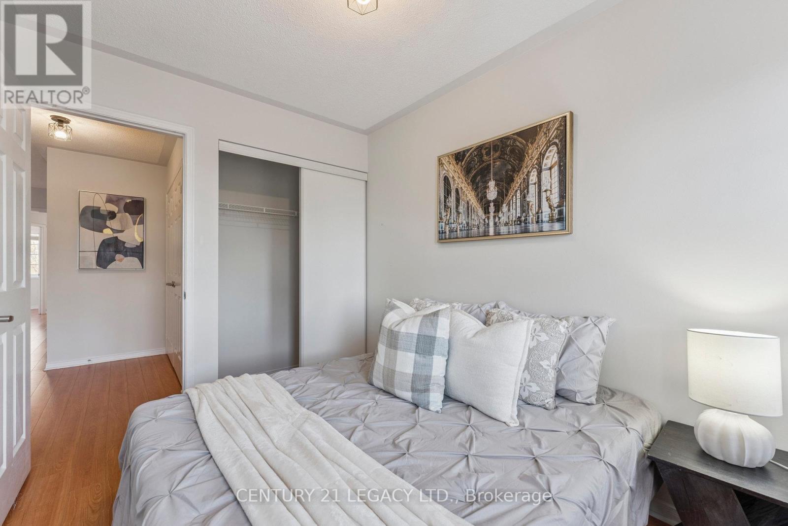 52 Pennyroyal Crescent, Brampton (Bramalea North Industrial), Ontario  L6S 6J7 - Photo 20 - W12402918
