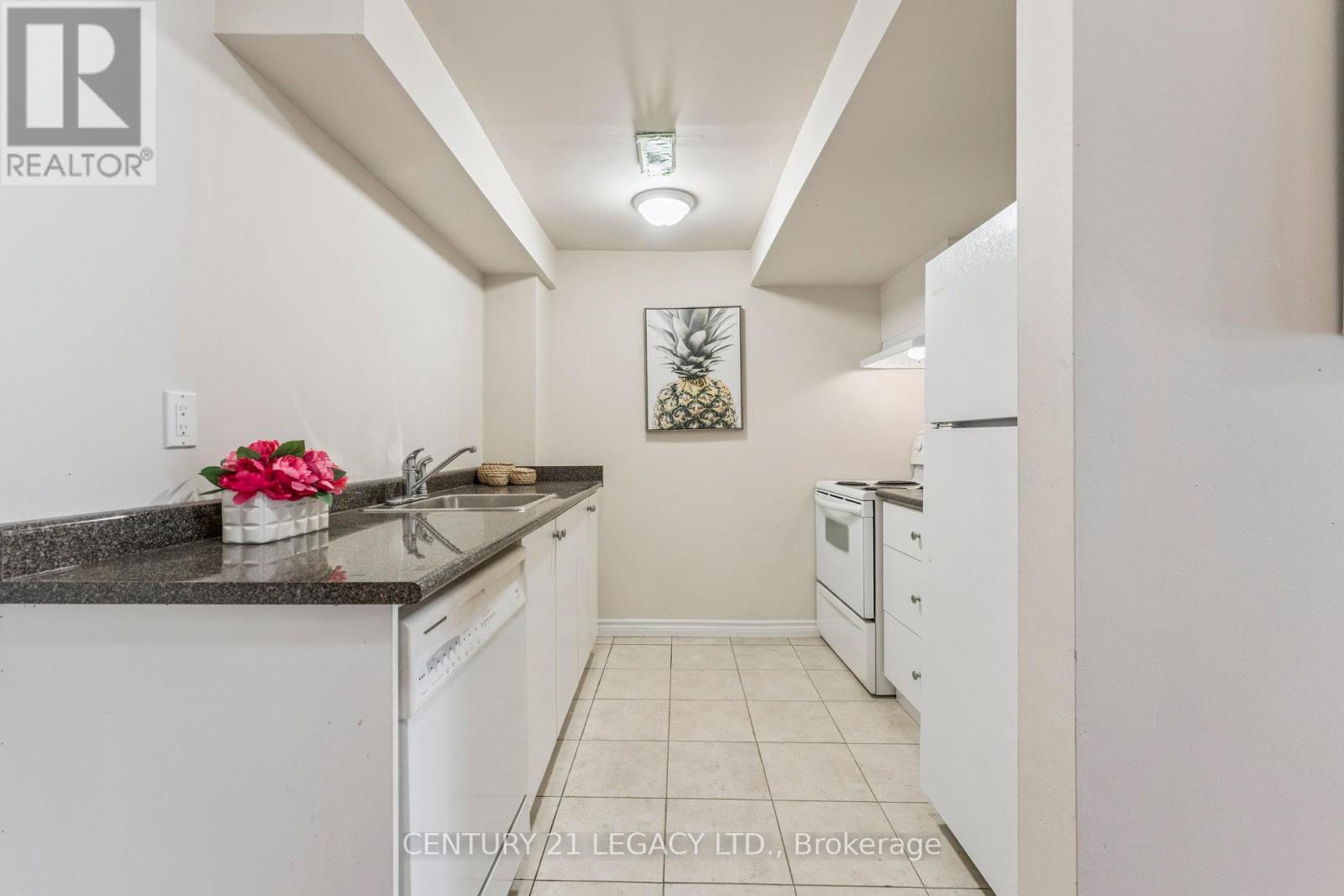 52 Pennyroyal Crescent, Brampton (Bramalea North Industrial), Ontario  L6S 6J7 - Photo 24 - W12402918