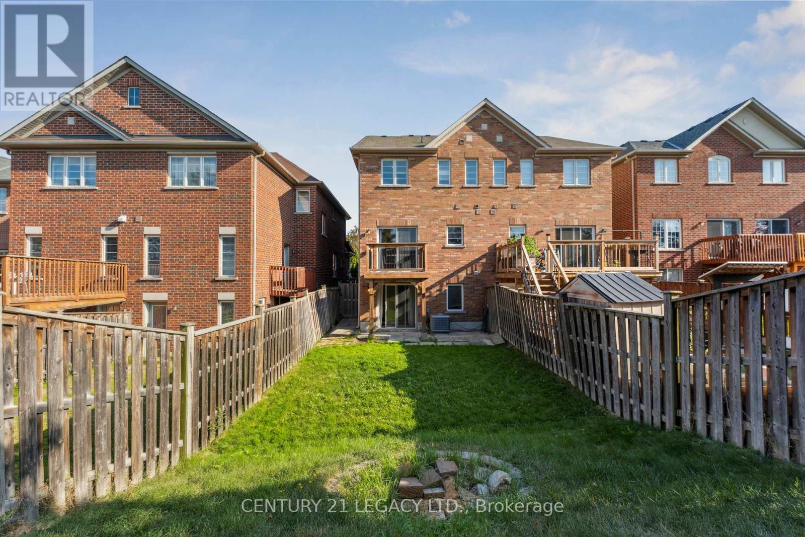 52 Pennyroyal Crescent, Brampton (Bramalea North Industrial), Ontario  L6S 6J7 - Photo 35 - W12402918