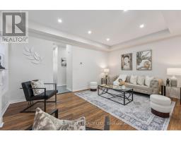 52 PENNYROYAL CRESCENT, Brampton, Ontario