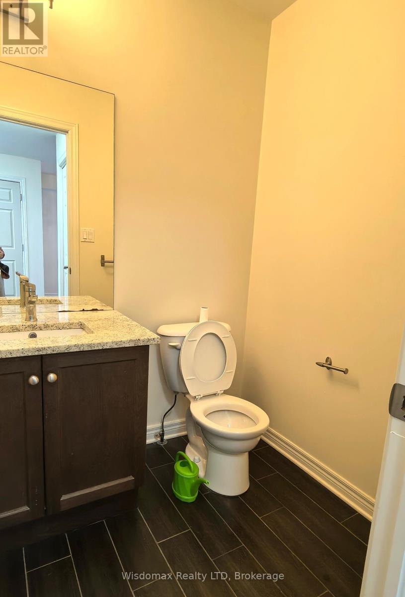 Upper Unit - 8429 Kelsey Crescent, Niagara Falls, Ontario  L2H 0E6 - Photo 6 - X12402969