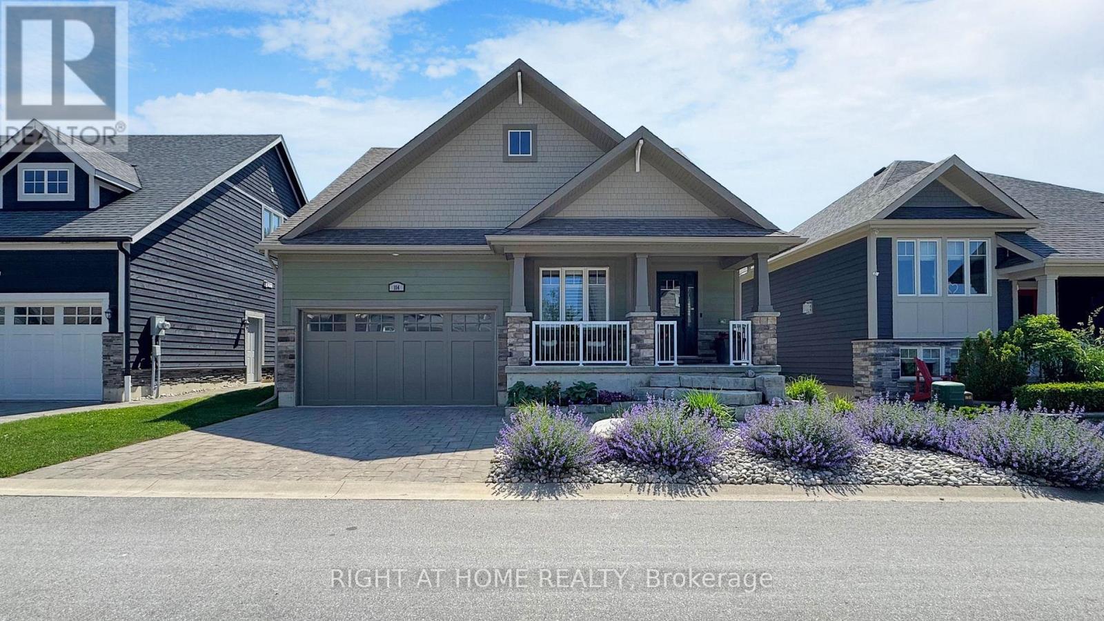 114 Anchors Way, Blue Mountains, Ontario  N0H 2P0 - Photo 3 - X12402960