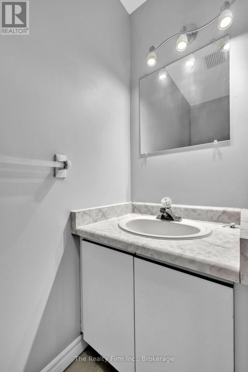 2 - 1135 Nellis Street, Woodstock, Ontario  N4T 1P7 - Photo 8 - X12403007