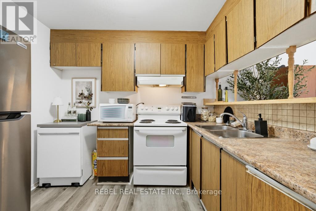 10 The Bridle Path, Clarington, Ontario  L1C 3W1 - Photo 9 - E12403006