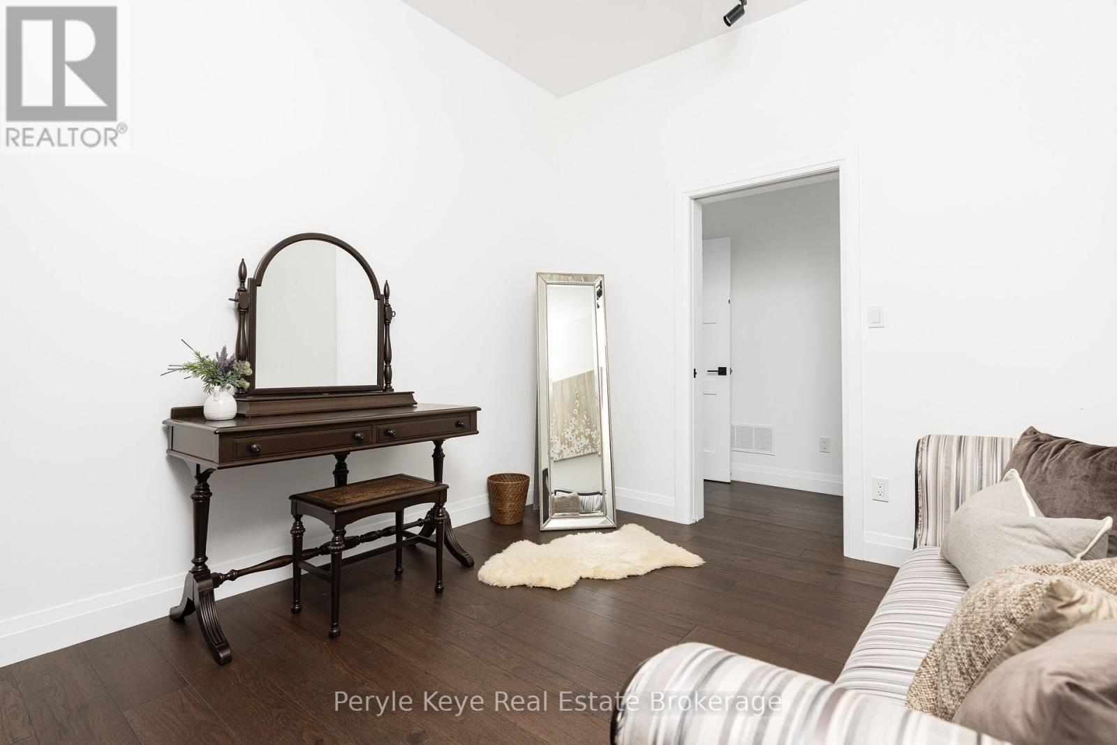 86 Claren Crescent, Huntsville (Stisted), Ontario  P1H 0C3 - Photo 34 - X12403009