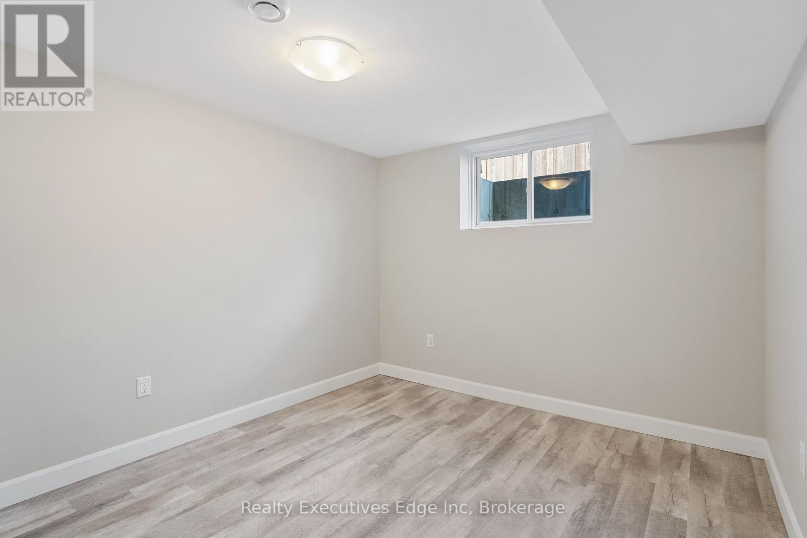98 Moonstone Crescent, Chatham-Kent, Ontario  N7M 0S2 - Photo 26 - X12403021