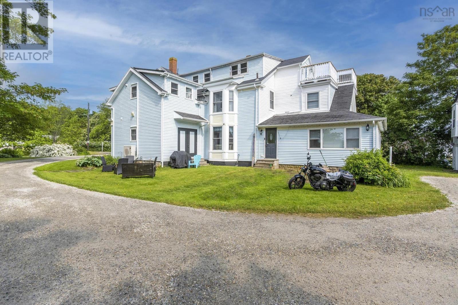 76 Montague Row, Digby, Nova Scotia  B0V 1A0 - Photo 3 - 202422361