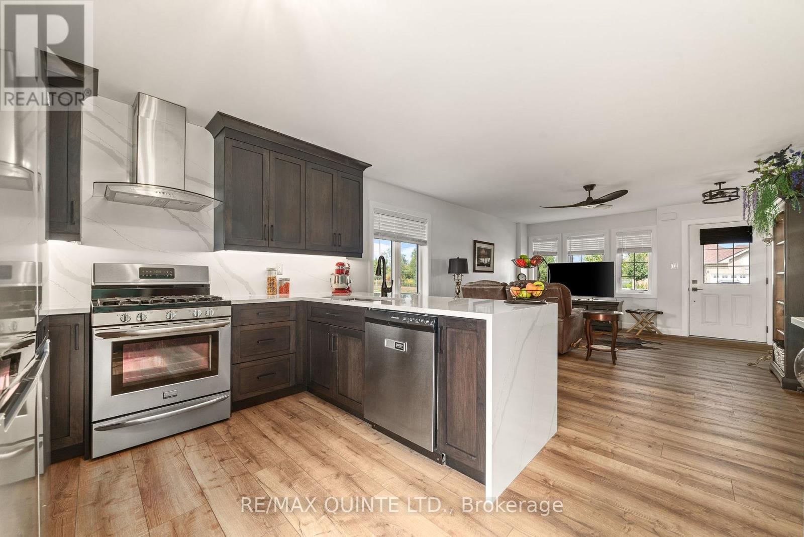 32 Maple Avenue, Asphodel-Norwood (Norwood), Ontario  K0L 2V0 - Photo 10 - X12403002