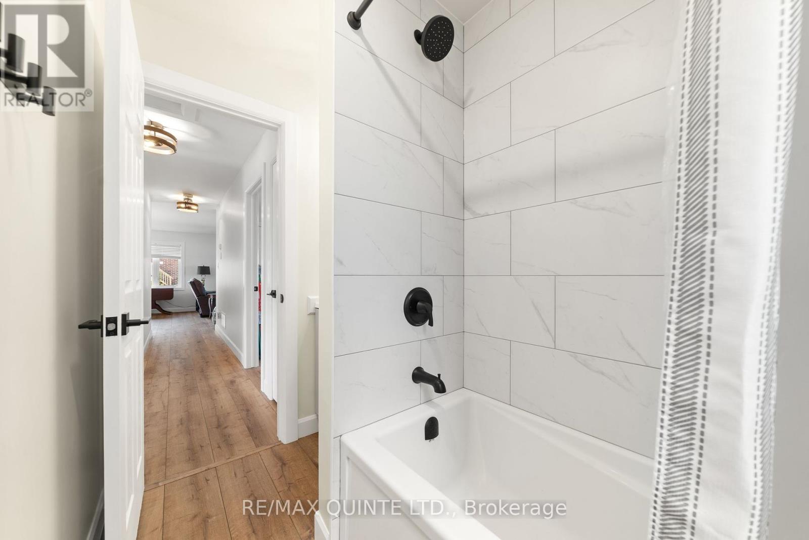 32 Maple Avenue, Asphodel-Norwood (Norwood), Ontario  K0L 2V0 - Photo 16 - X12403002