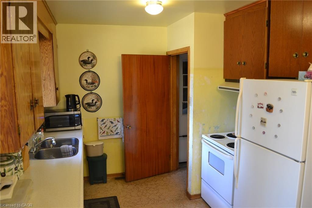 4 Weigel Avenue, Elmira, Ontario  N3B 1M1 - Photo 12 - 40764058