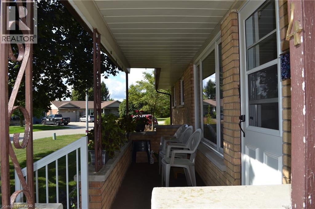 4 Weigel Avenue, Elmira, Ontario  N3B 1M1 - Photo 7 - 40764058