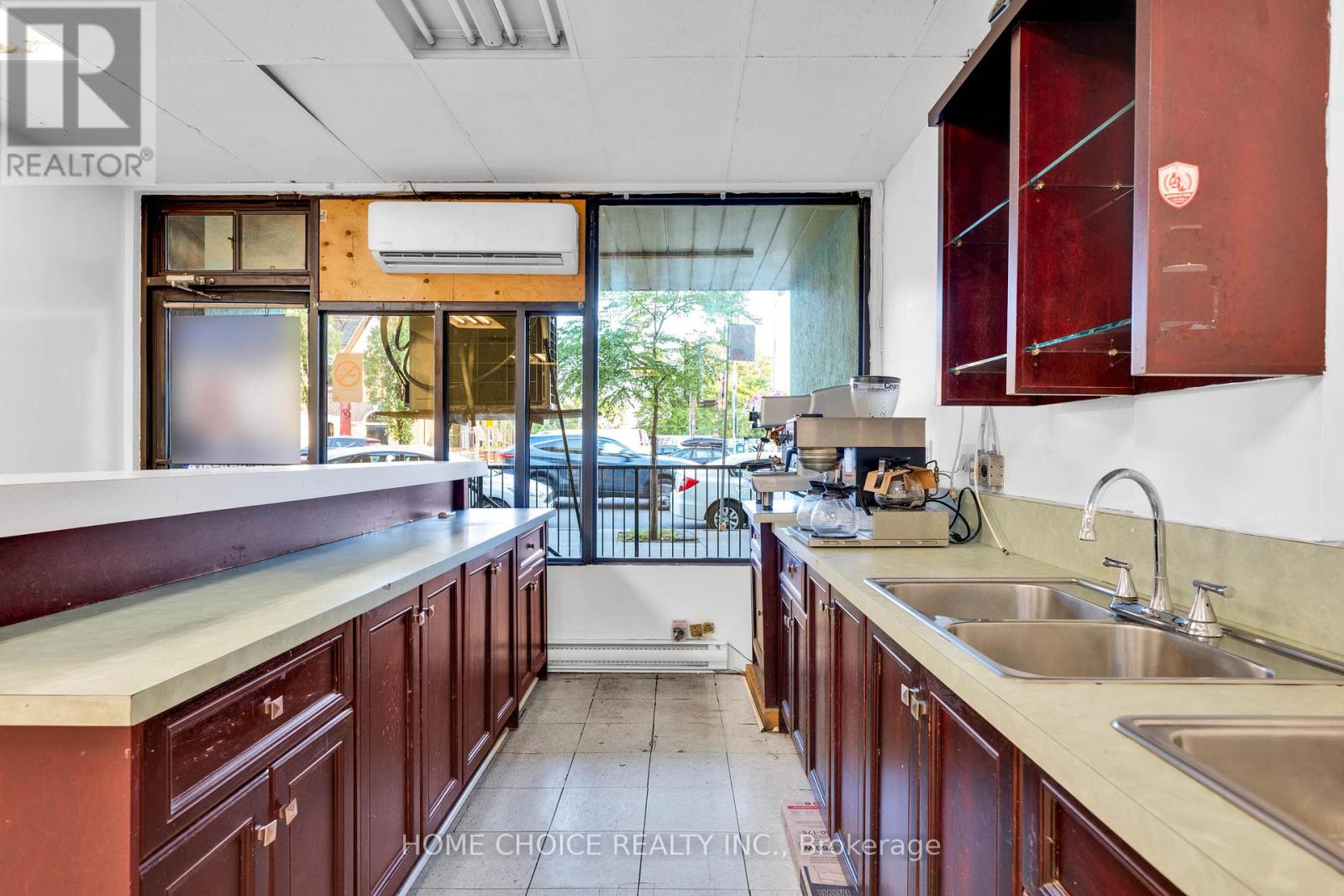 788 St.clair Avenue W, Toronto, Ontario  M6C 1B6 - Photo 11 - C12338704