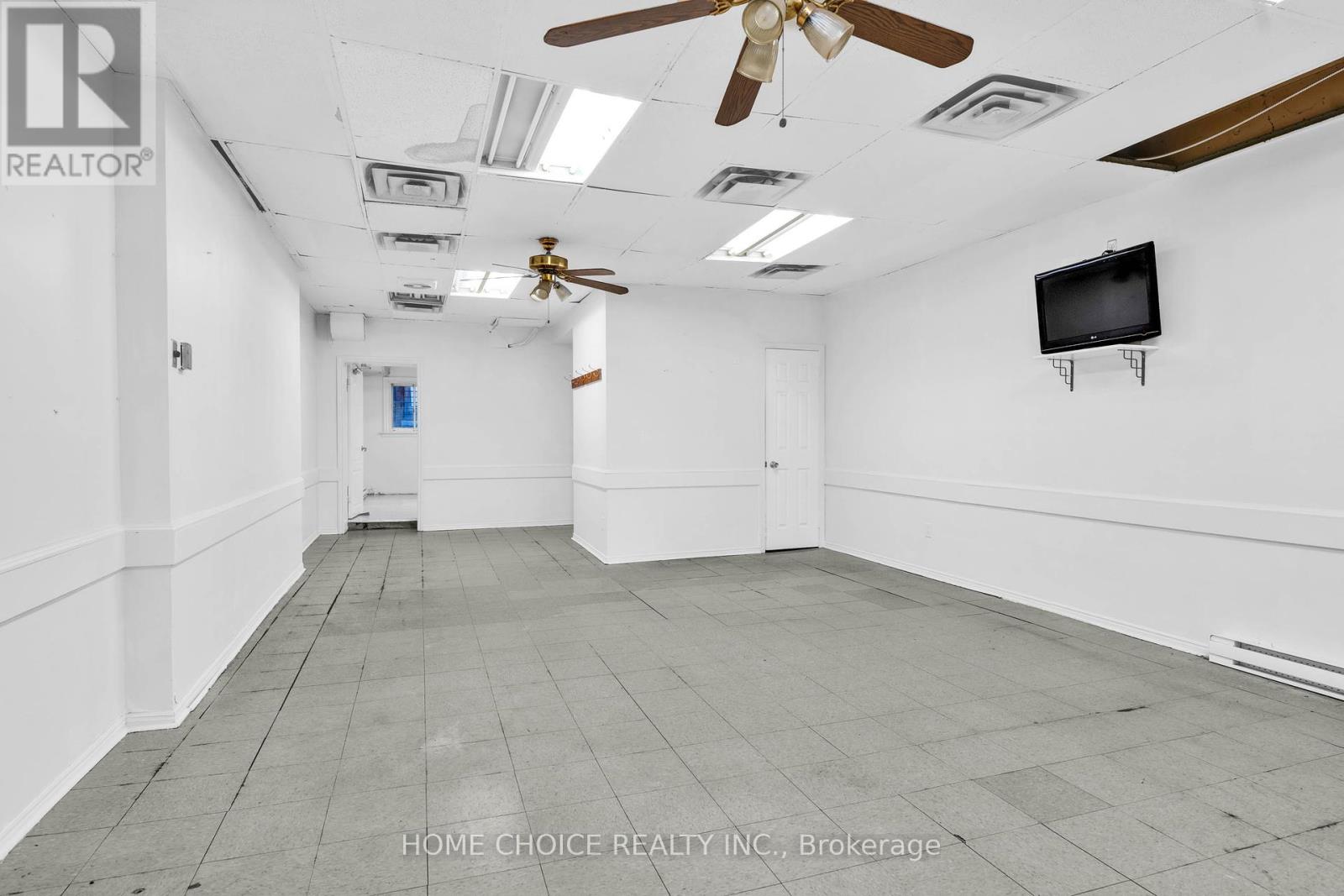 788 St.clair Avenue W, Toronto, Ontario  M6C 1B6 - Photo 7 - C12338704