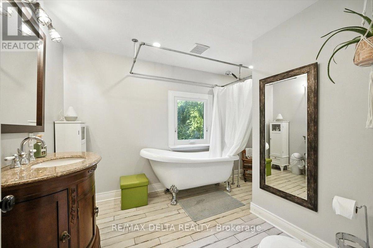 4365 Champlain Street, Clarence-Rockland, Ontario  K0A 1E0 - Photo 28 - X12403028