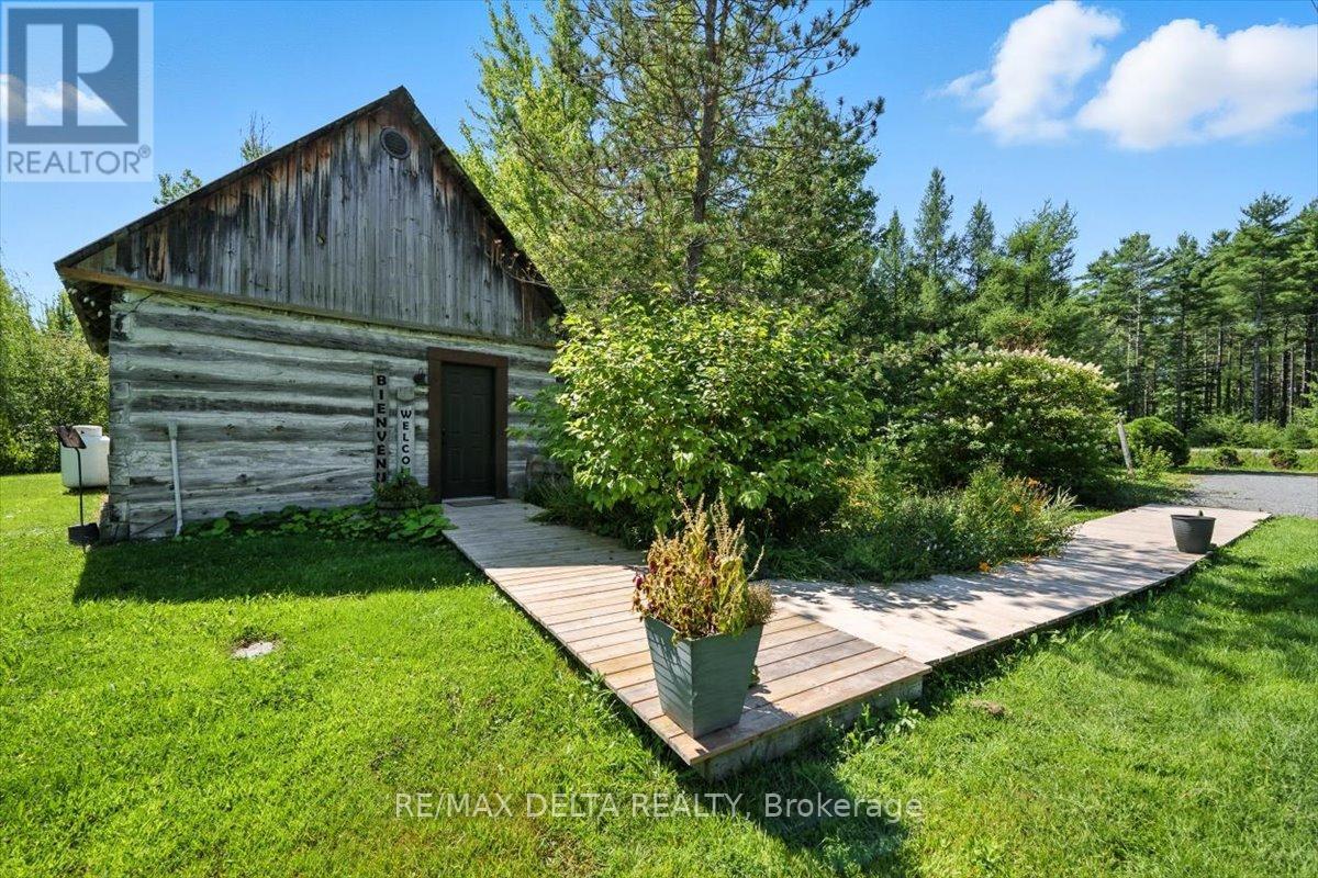 4365 Champlain Street, Clarence-Rockland, Ontario  K0A 1E0 - Photo 46 - X12403028