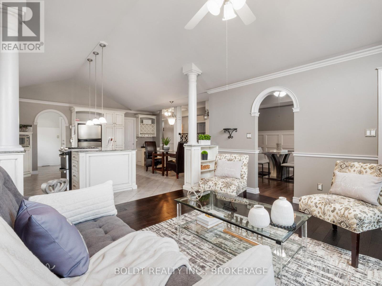 39 Bellevue Court, Welland, Ontario  L3C 7M1 - Photo 16 - X12334048